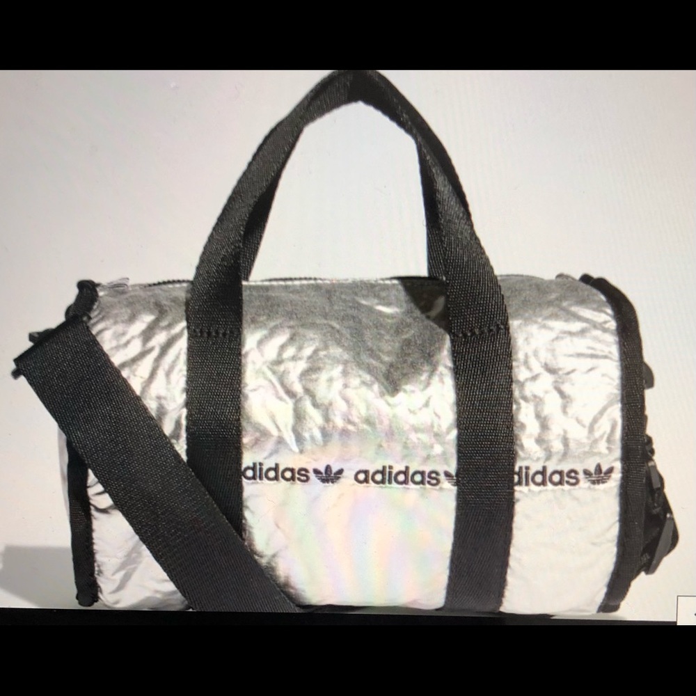 HOST PICK ✅Adidas mini bag